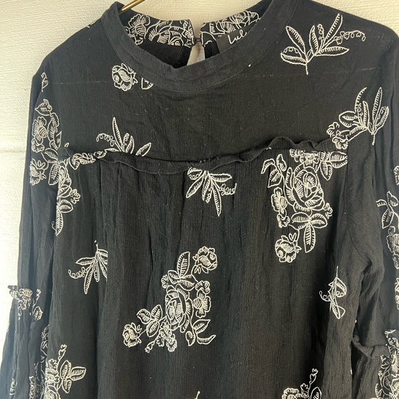 Lulus Black Long Sleeve Embroidered Dress, Large - Picture 4 of 8